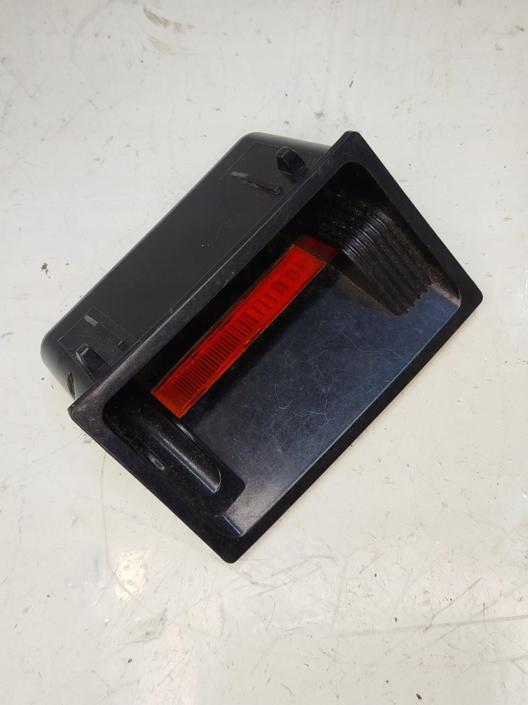 фото №1, Попільничка audi a4 b8 8k0857989