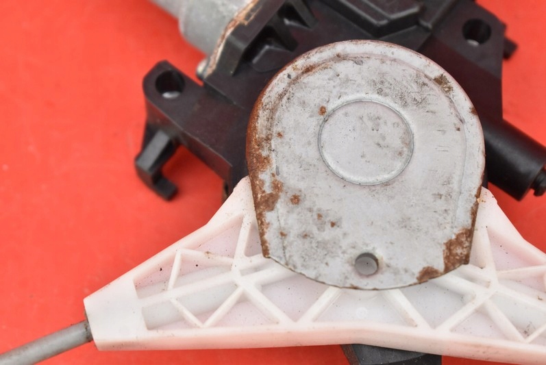 фото №9, Подъемник стекло правый перед subaru forester iii