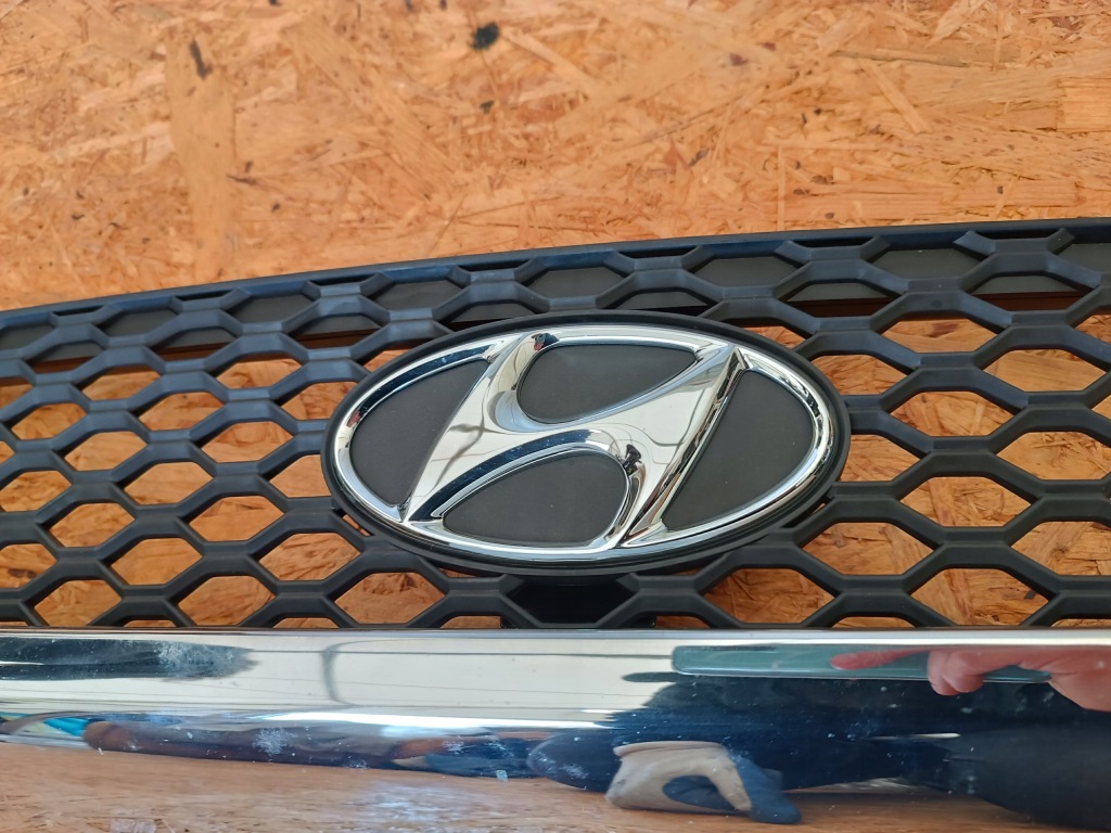 Решётка решётка радиатора решётка  бампера перед 86350-26902 0838026110 hyundai santa fe Цена