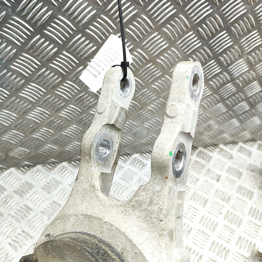 фото №6, Kia ev6 2022 права сторона верхній важіль задній