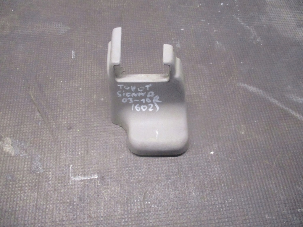 фото №1, Заглушка сиденье задняя 72158-ae030 toyota sienna 3.5 b 16v 03-10 r.