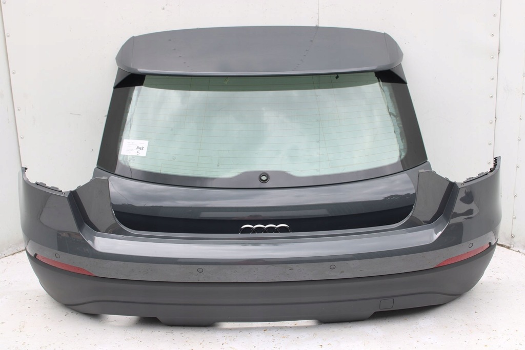 Audi q2 задня бампер + кришка багажника багажника + лампи лампа задній колір: g3g3 lx7m Київ