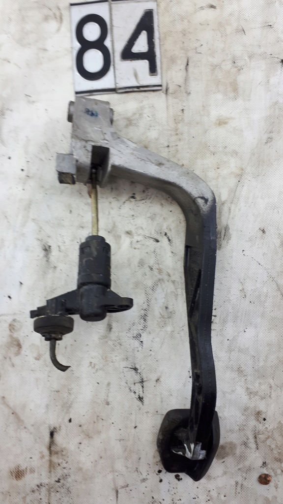 фото №1, Audi a4 b6 помпа зчеплення з педаллю 8d1721316k