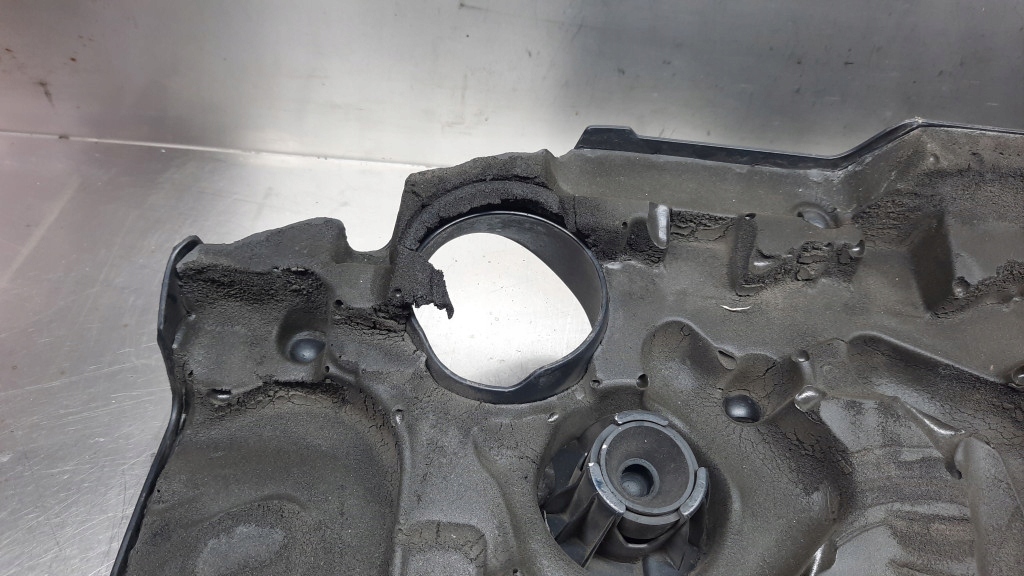 фото №13, Кришка двигуна 31319190 volvo s60 ii v60 10-18r 2.0 d3