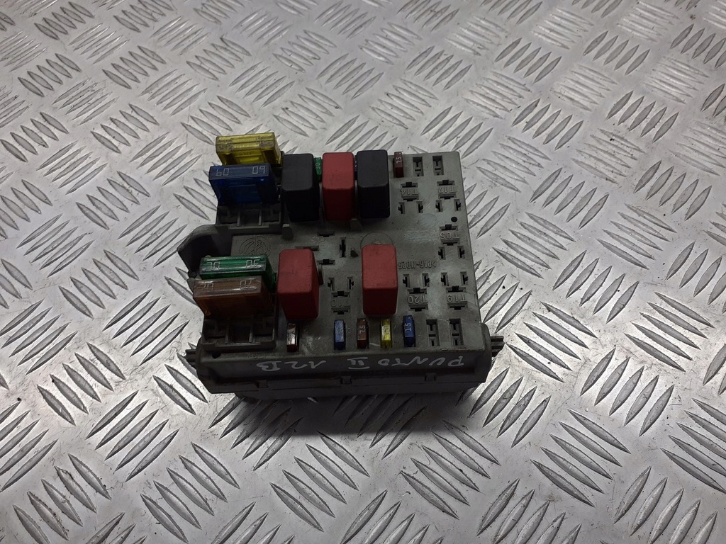 фото №1, Коробка запобіжників fiat punto ii 1.2 46778438