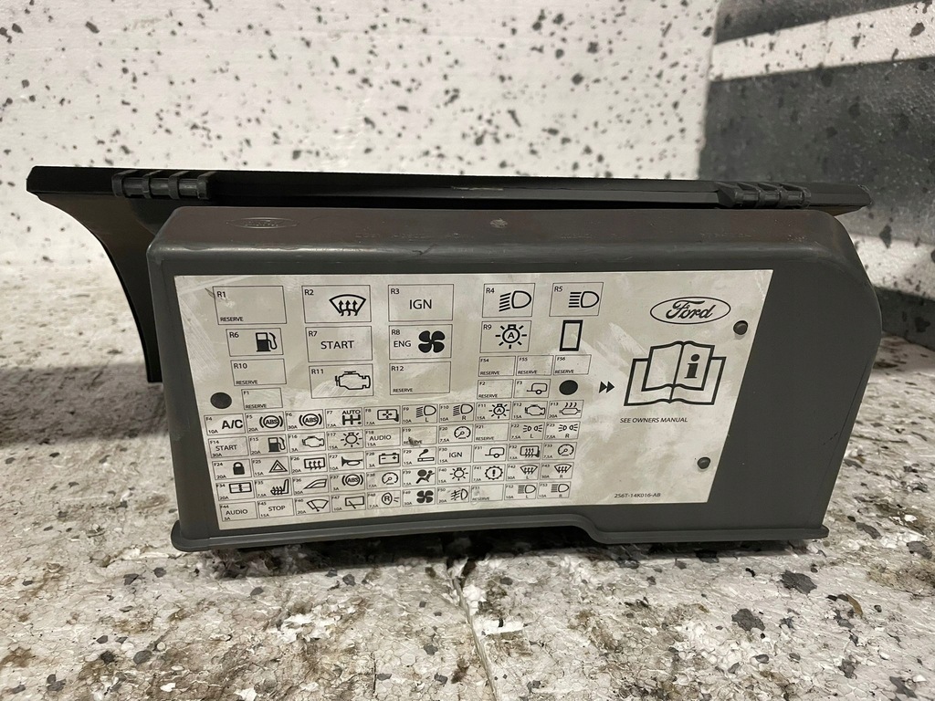 фото №1, Бардачок пасажира ford fiesta mk6 europa