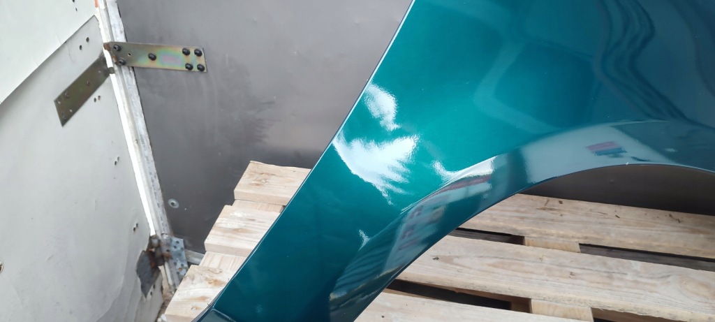 Крило правий ford c-max c214 06.07-12.10r колір t6 6hve kelp green металік Київ