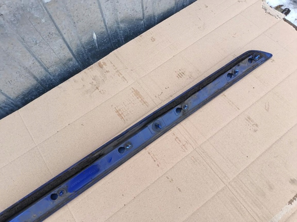 Купить Peugeot 308 2 t9 13r- накладка молдинг порог правый  9806944677