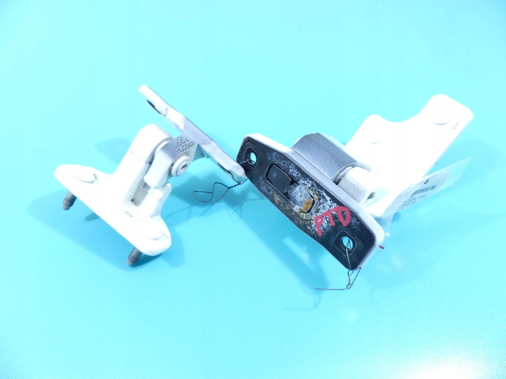 Купити Петля задній двері правих mercedes glc coupe x253