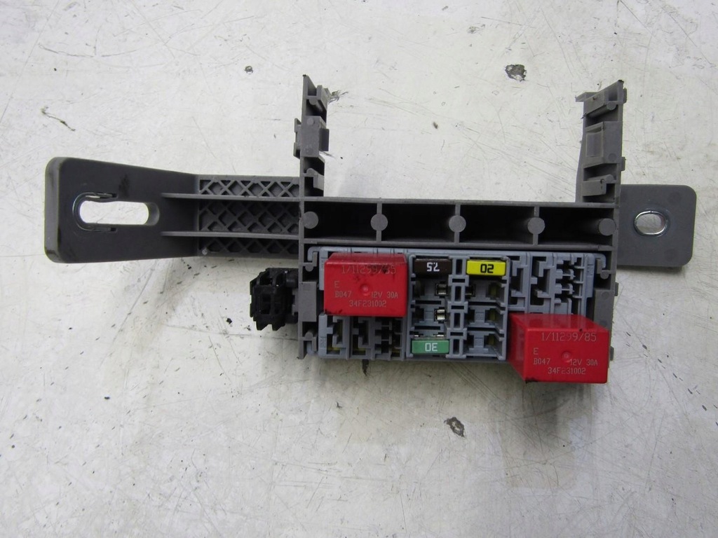 фото №1, Коробка предохранителей 2.0 multijet jeep renegade 51975322