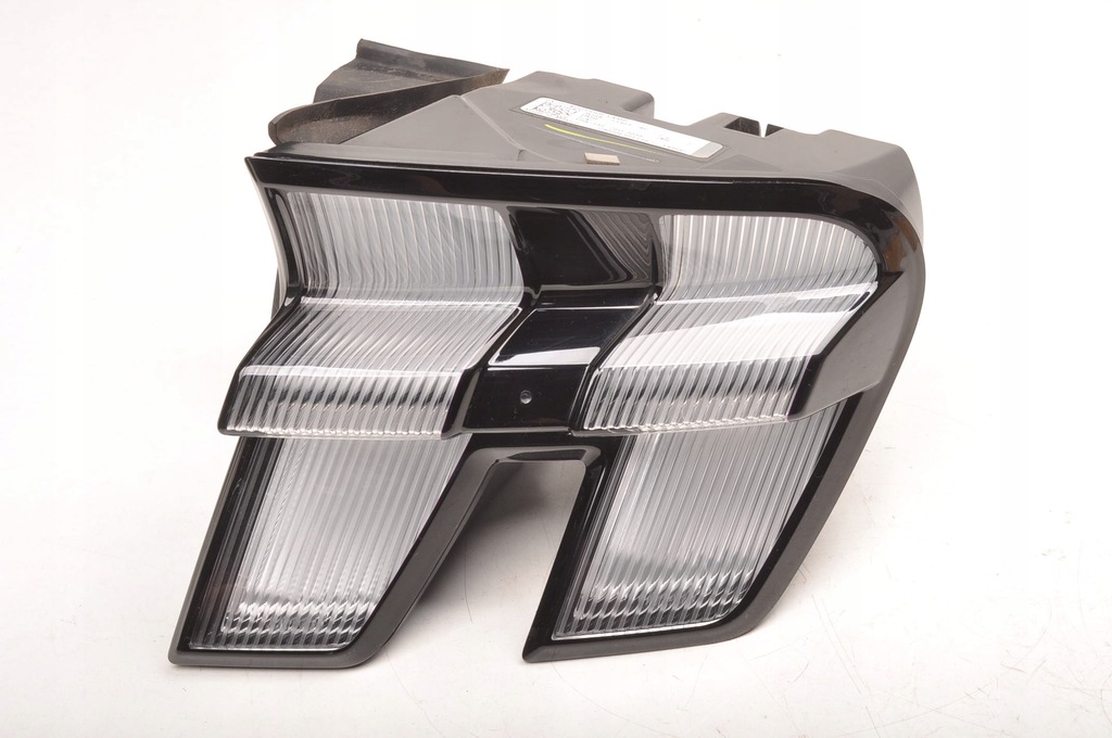 фото №1, Ford mustang mach-e лампа права задня rj8b-13404-ac