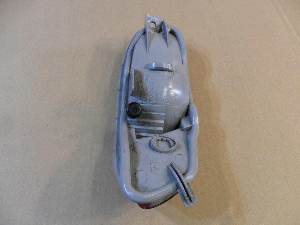 фото №10, Лампа задня права toyota yaris verso 2001-2004