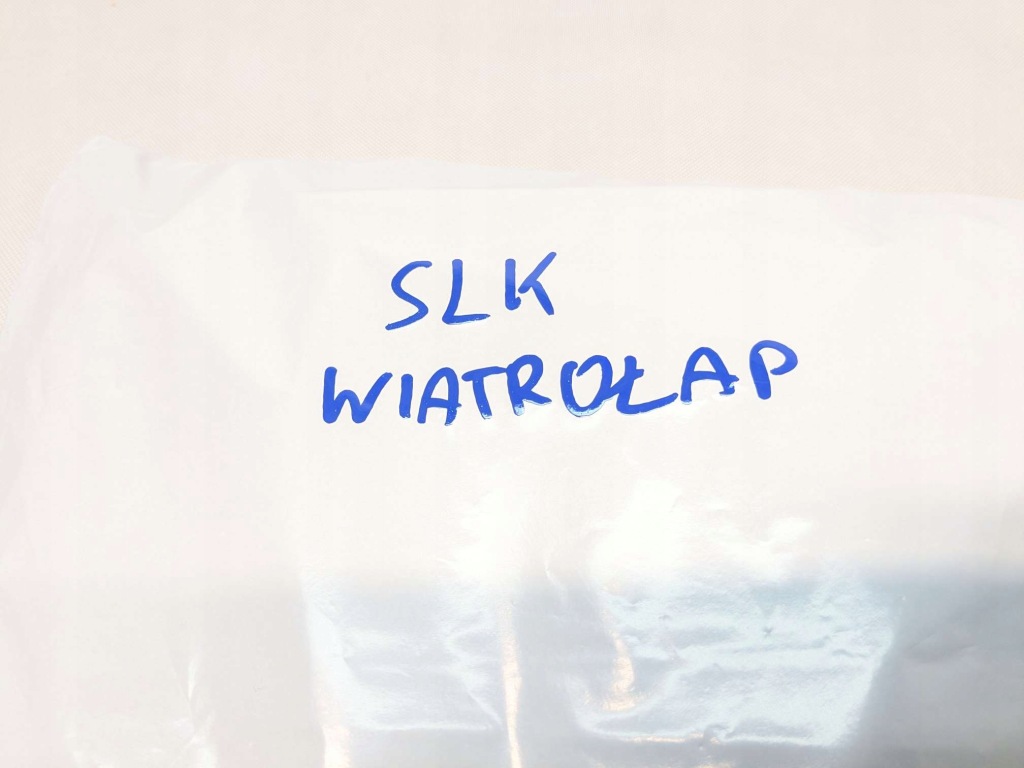 Оригинальный ветрозащитный экран сетка windshot ветровик mercedes slk r171 w171 04-11r в Украине