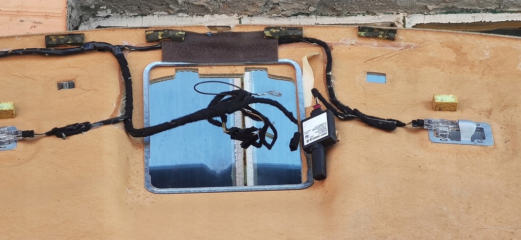 фото №11, Ford kuga mk1 2.0 tdci потолок