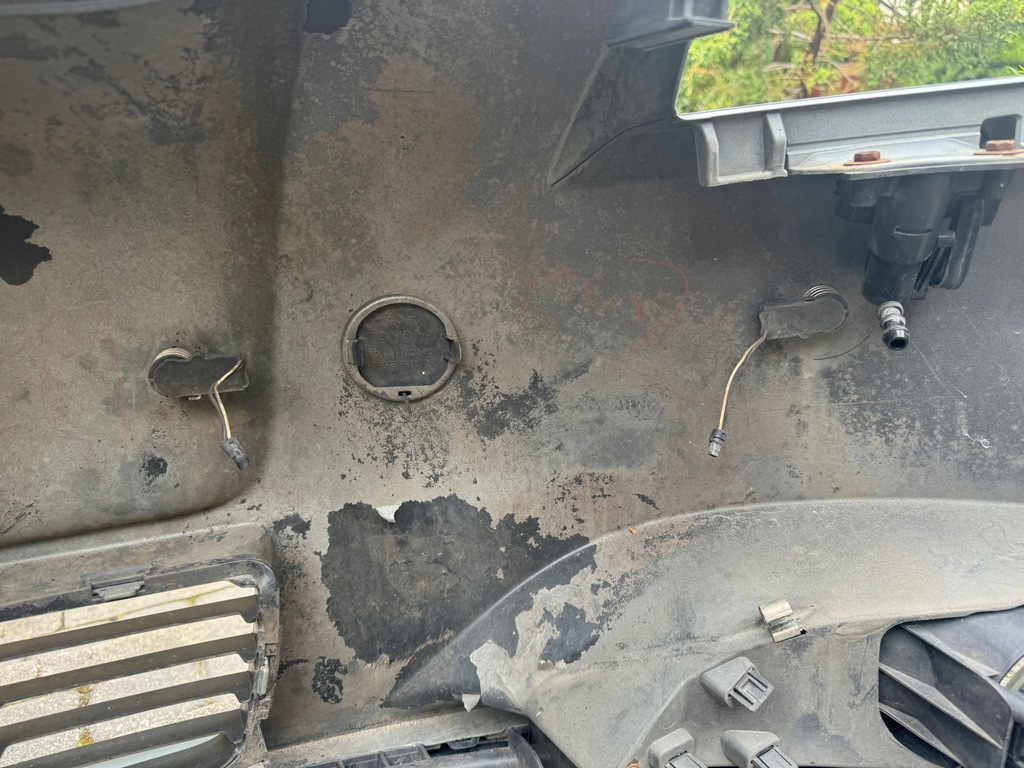 фото №8, Toyota auris i 06-09 бампер передний оригинал омыватель