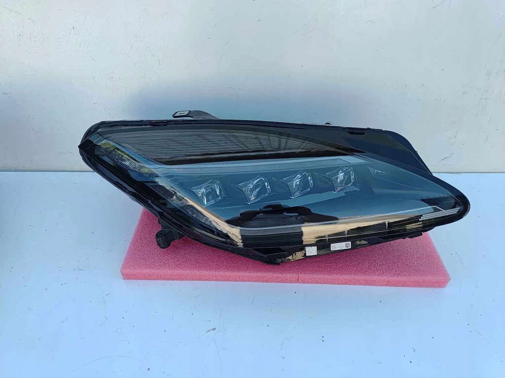 Купить Jaguar e-pace x540 фара правый  перед передняя full led pixel 3697