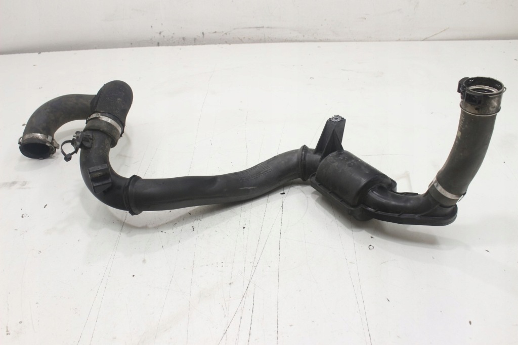 Купить Tarfic 2.0 dci труба пабтрубок  turbo 144602126r