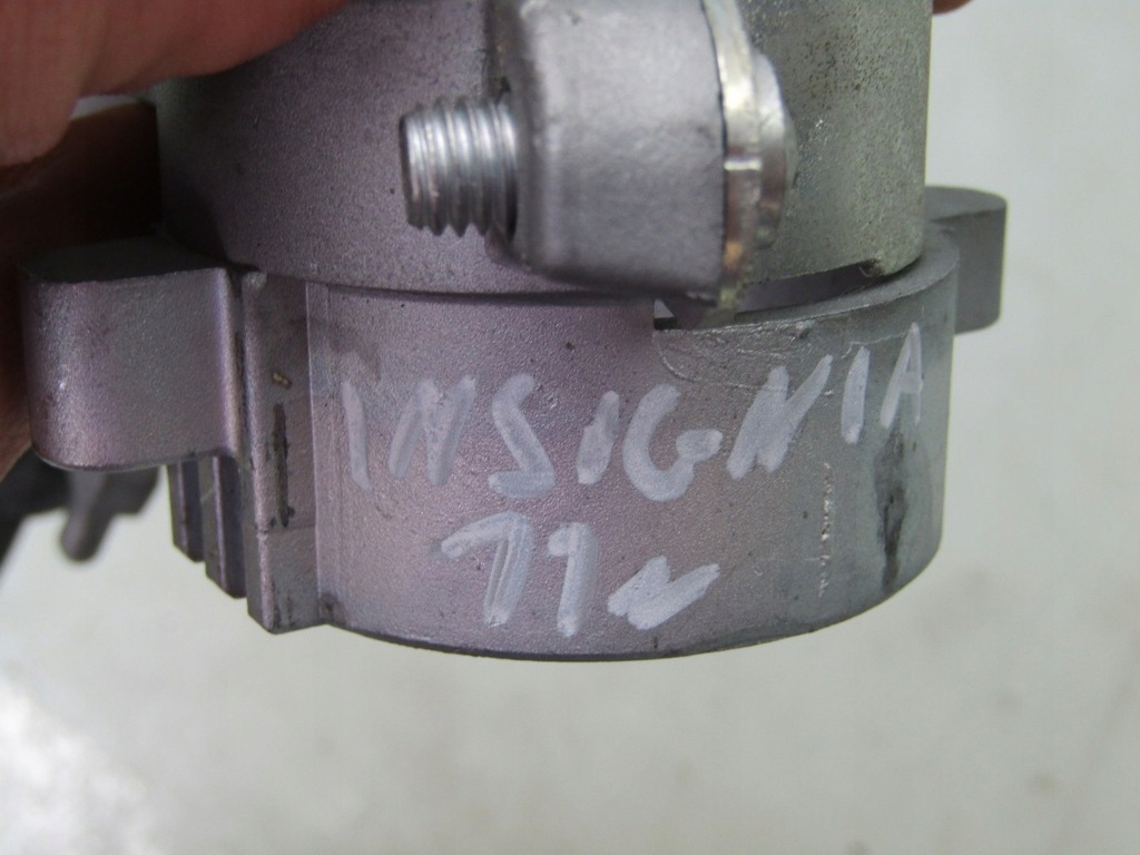 фото №15, Insignia 2.0 d 11r замок зажигания с ключ 13504286 f00hj00493