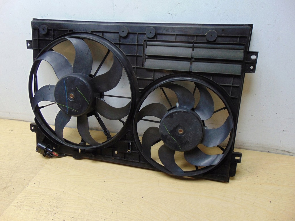 фото №10, Вентилятор радиатора vw new beetle 1c0121205g