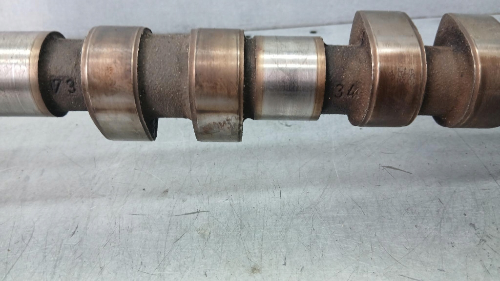 фото №8, Вал розподільного валу volvo v70 1001835