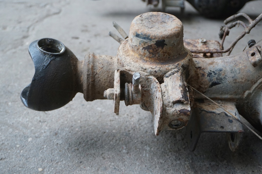 фото №14, Suzuki jimny корпус балка мосту міст передній міст перед 1,3 16v europa