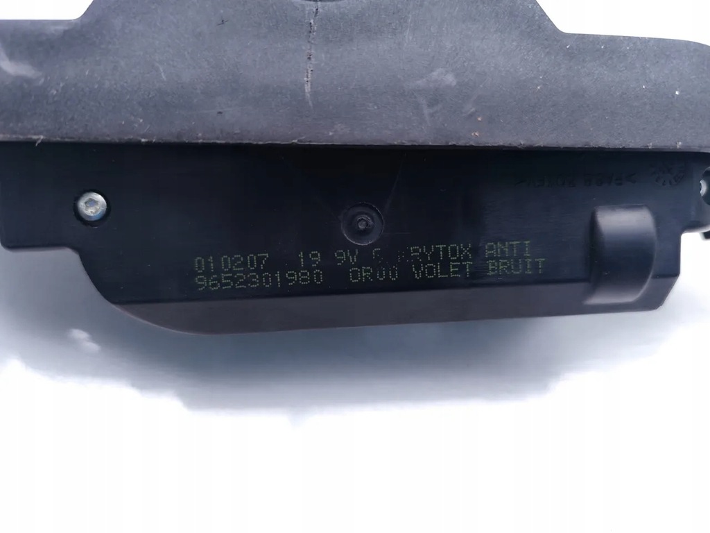 фото №7, Citroen c2 замок крышки задний / багажника 2007 хэтчбек 2/3dr 9652301980