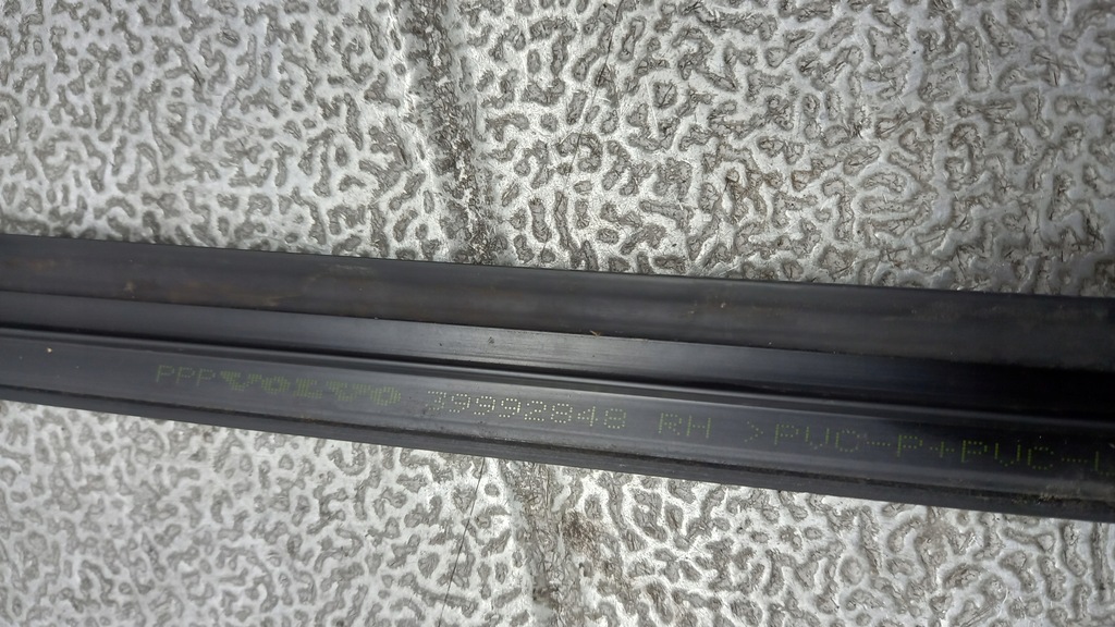 фото №6, Молдинг дверь правая volvo s60 39992848