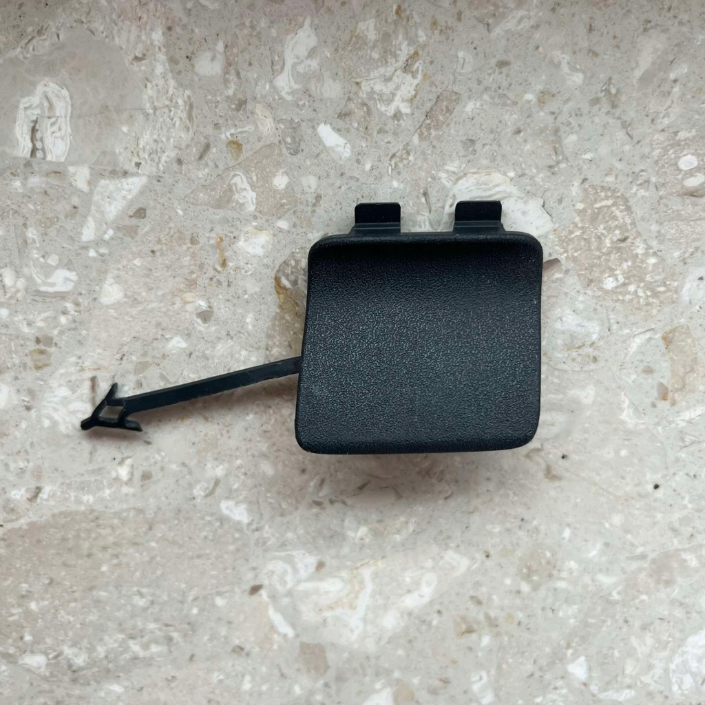 Купить Audi q3 ii 18-22 заглушка бампера задняя 83a807441