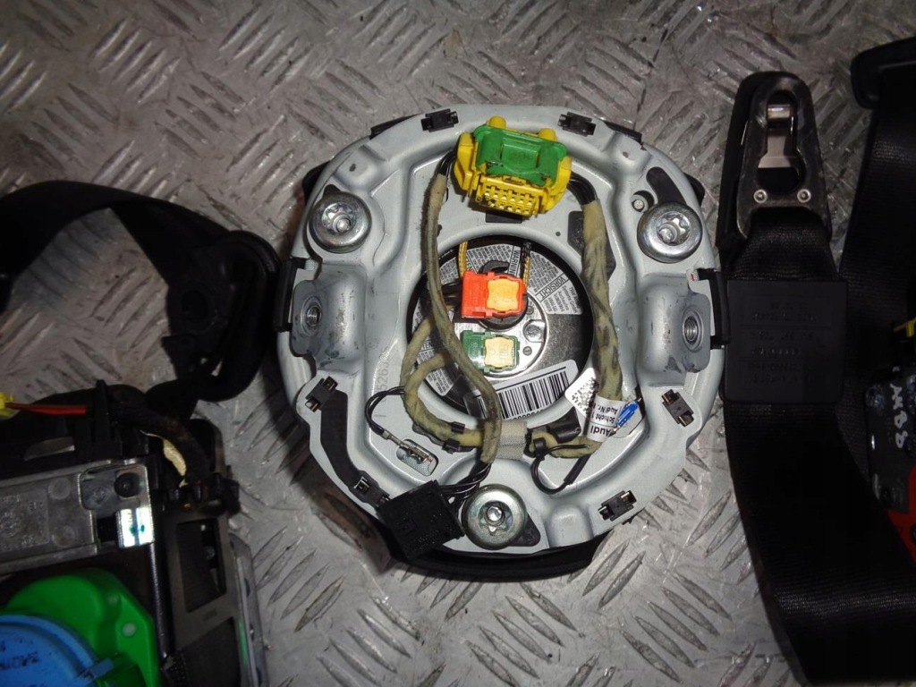 фото №6, Панель приладів приладова панель  спрацювання подушка безпеки ремені шторки безпеки audi a4 b8 08- eu