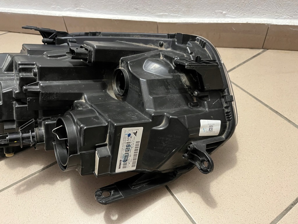 фото №13, Лампа передня перед права dacia duster ii 2 17- 260101133r