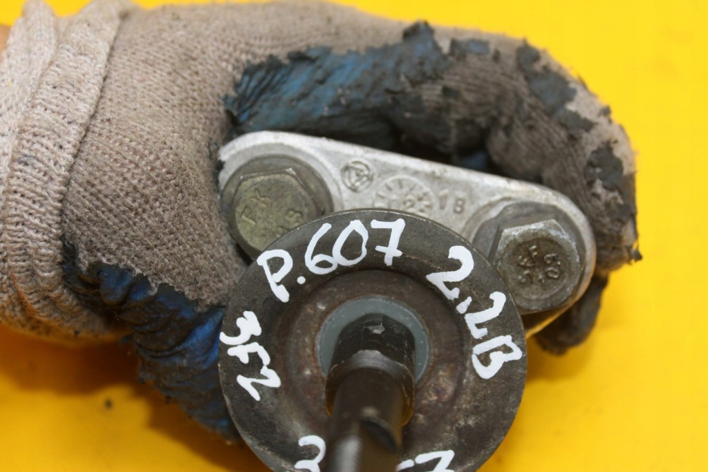 фото №7, Кронштейн кронштейн коробки peugeot 607 2.2 b