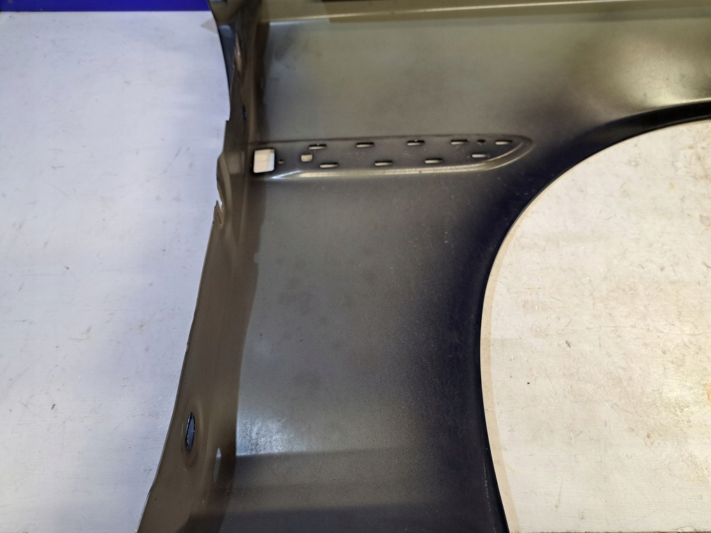 фото №6, Jaguar xe 2019 крила