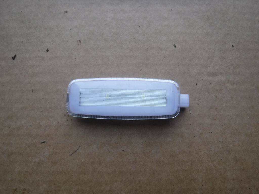 фото №1, Лампа потолочный audi a3 8v a4 4h0947105d