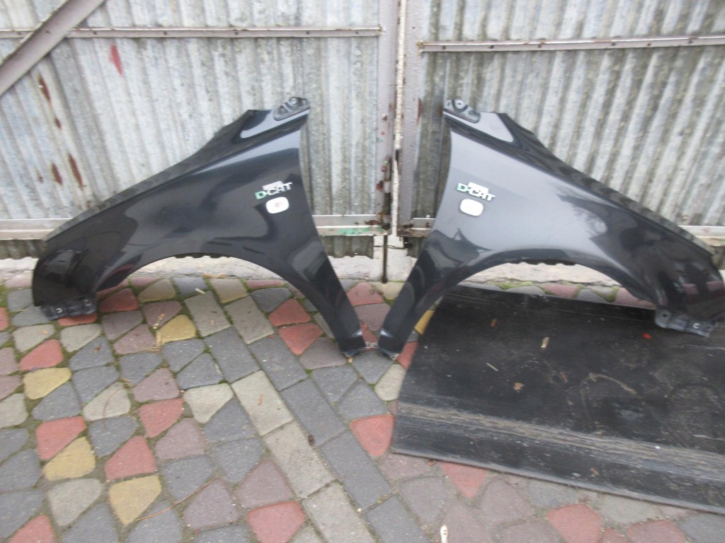 фото №1, Toyota avensis t25 kombi крила лівий правий перед 209 ніч time