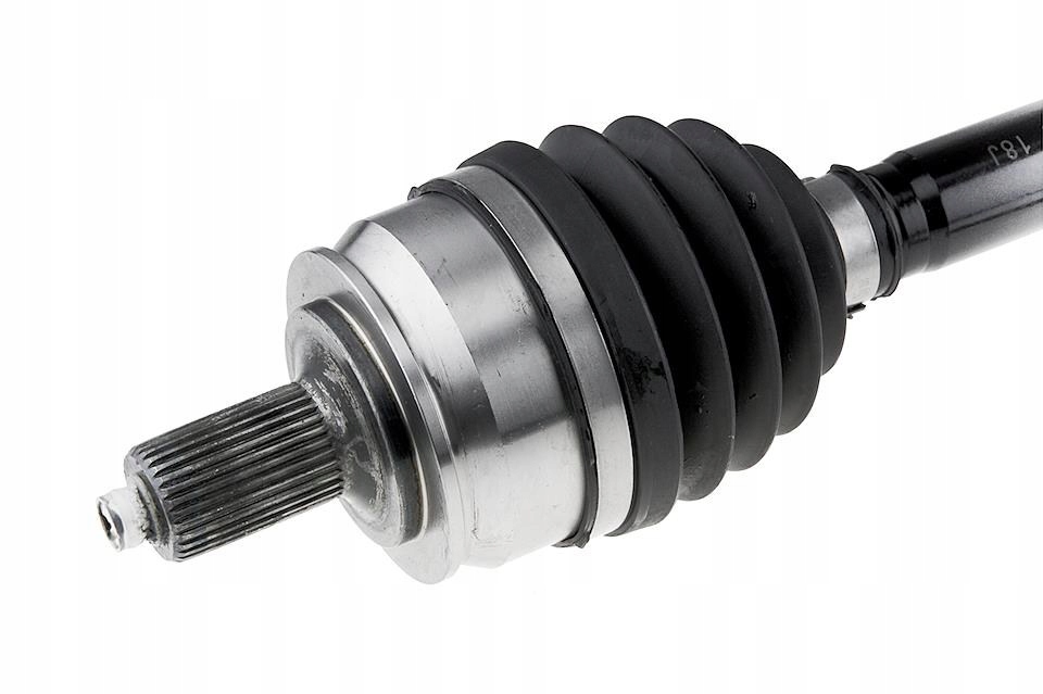 фото №2, Привідний вал права mercedes a w176 a180cdi atm 2015-