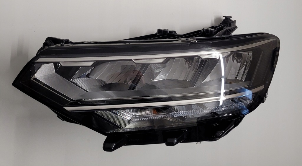 фото №2, Vw passat b8 lift full led фара левый лампа оригинал