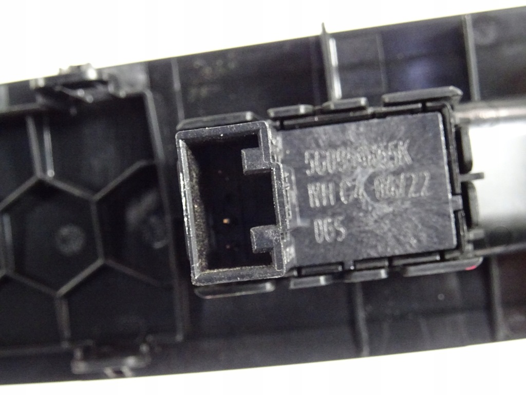 фото №7, Skoda scala панель перемикач скло правий перед 5g0959855k 655867172