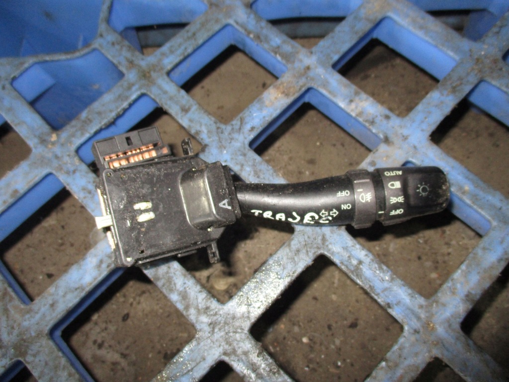 фото №1, Важіль світла hyundai trajet 03r