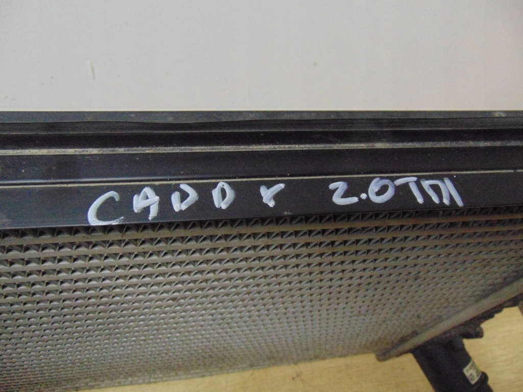 фото №16, Радіатор інтеркулер vw caddy iii 2010- 2.0 tdi 1k0145803bm