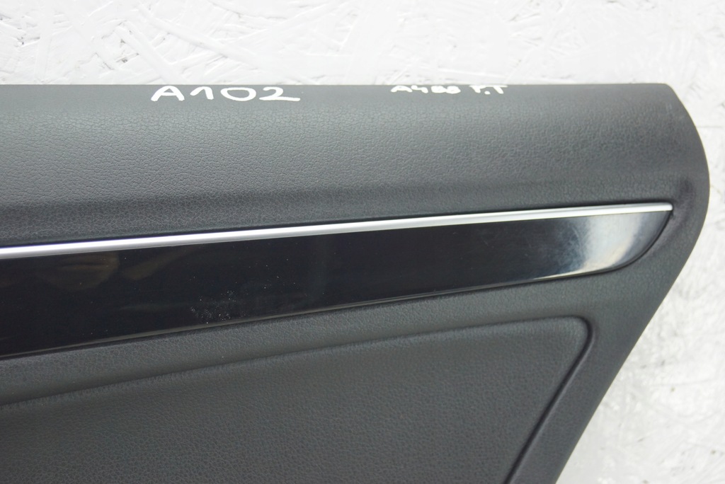 фото №4, Обшивка дверь правый задняя audi a4 b8