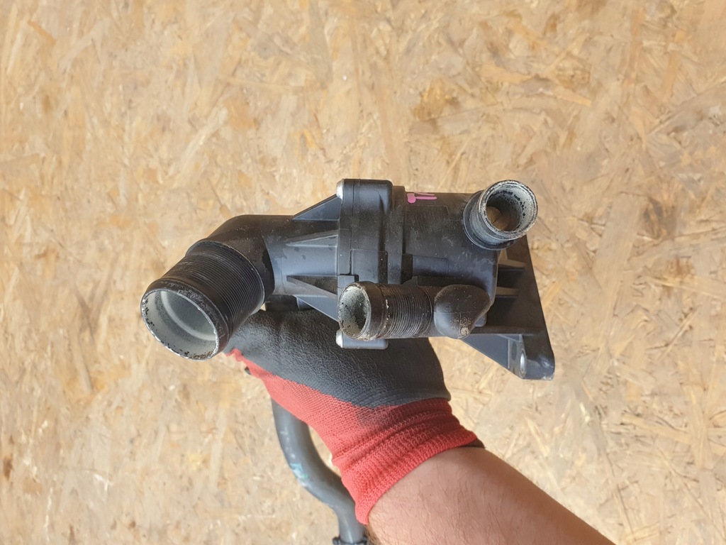 фото №9, Renault talisman корпус термостата 110618527r