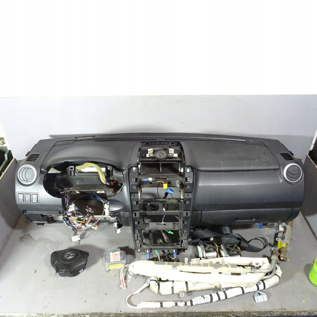 фото №1, Suzuki grand vitara ii консоль приборная панель подушка безопасности