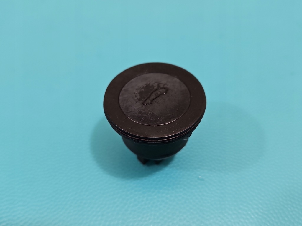 фото №1, Кнопка открывания крышки porsche panamera i 970 298927235