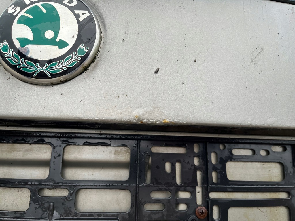 фото №8, Skoda roomster комплектная крышка багажника багажника лак- 9202