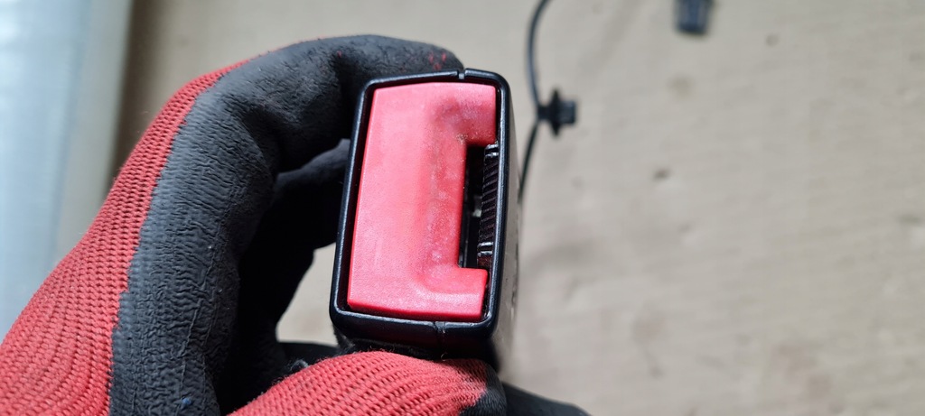 фото №7, S7 4g a7 клипса замок поперечина левая правая 4h0857755a a6 c7 4g