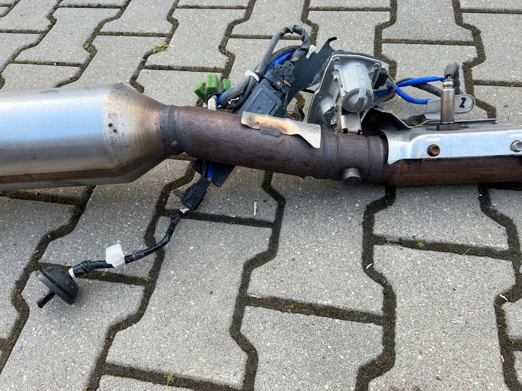 фото №11, Mazda 3 bp sedan гаситель выхлоп kompletny 2.0 skyactiv-x hybrid rok 2021