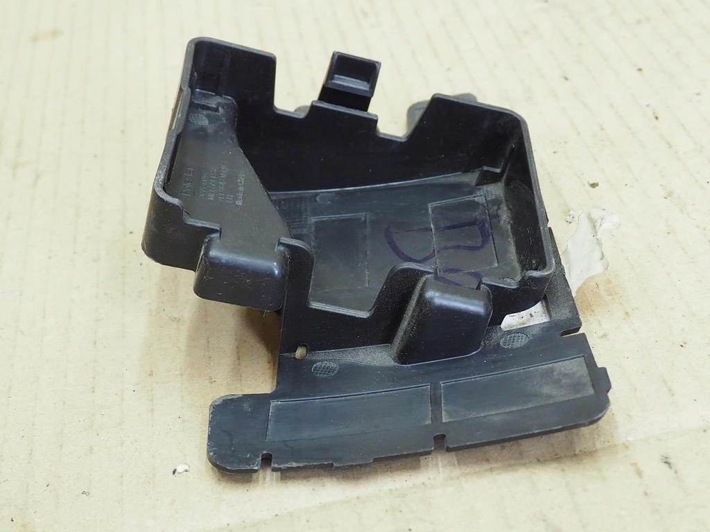 фото №14, Volvo polestar напрямна кронштейн 32227704