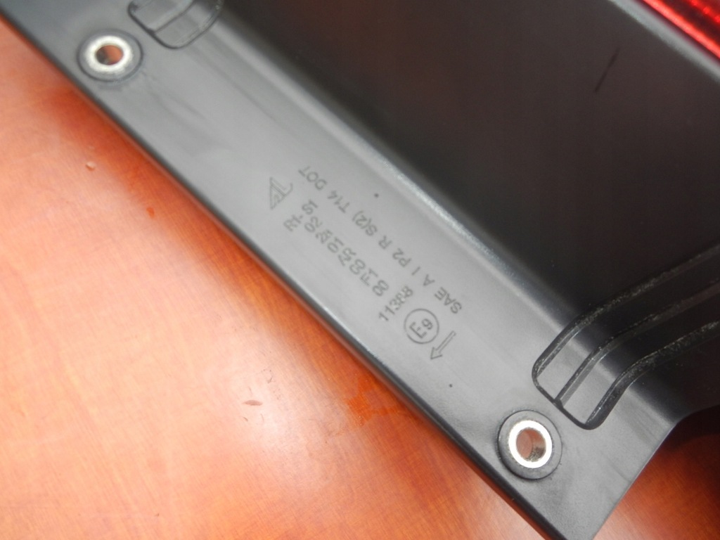 фото №7, Лампа правая задняя pod дверь fiat doblo ii lift 15-