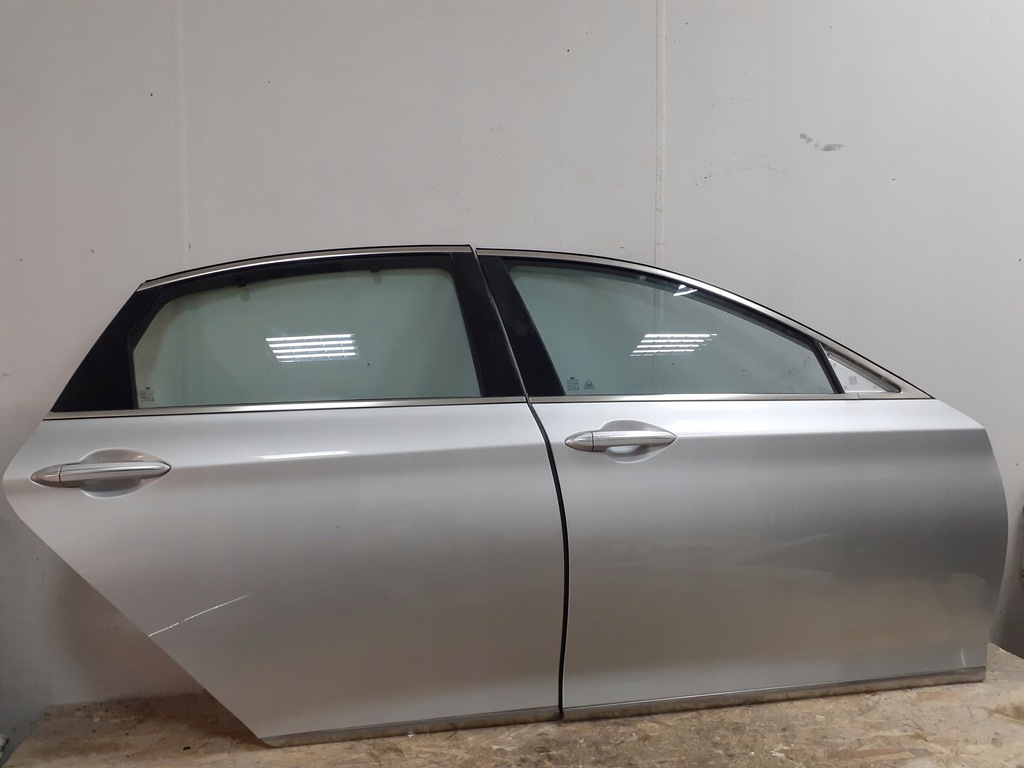 фото №1, Genesis g80 2015- скло двері перед задня