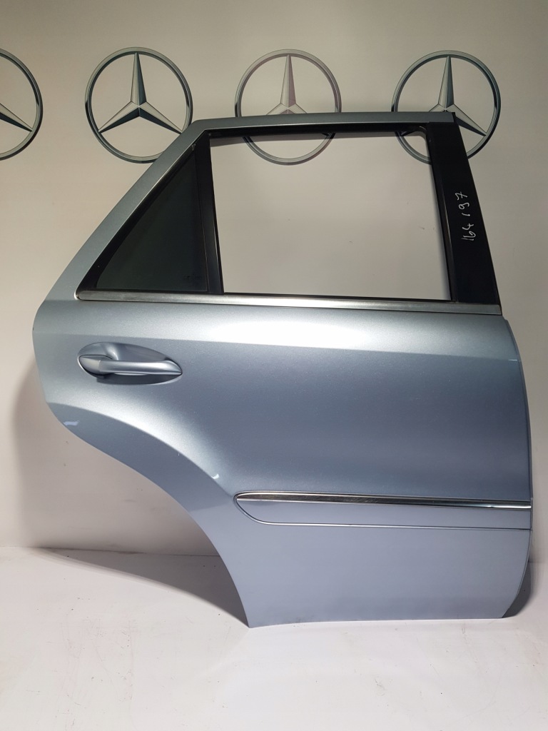 Купити Mercedes ml w164 двері правий задній c349 349